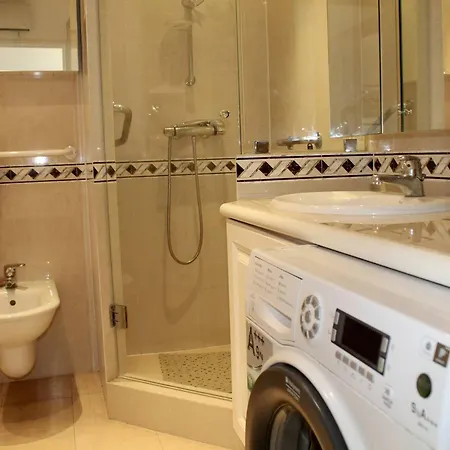 Appartement Pieds Dans L'eau: 2 Pieces, Grande Terrasse, Climatisation, - Fr-1-252a-127