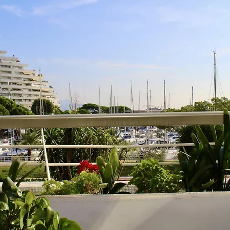 Pieds Dans L'eau: 2 Pieces, Grande Terrasse, Climatisation, - Fr-1-252a-127 *